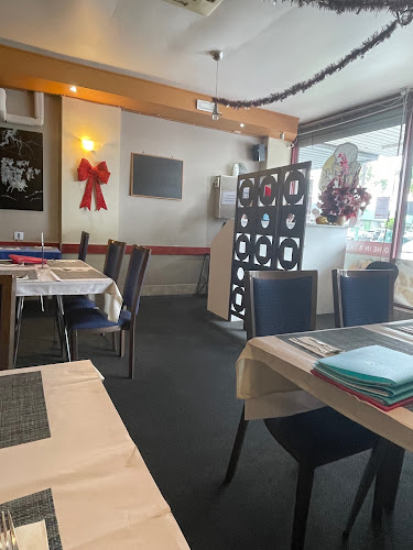 Wok’s N Dumplings (Traralgon) - Hospitality and gastronomy