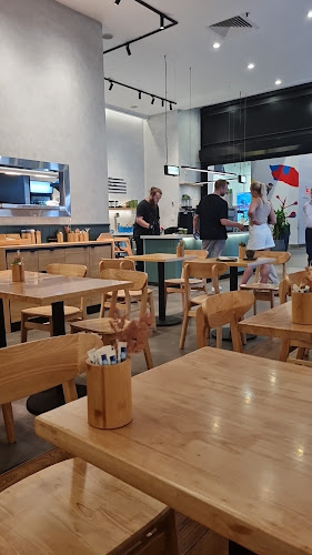 Comentarii opinii despre RÜH Wollongong