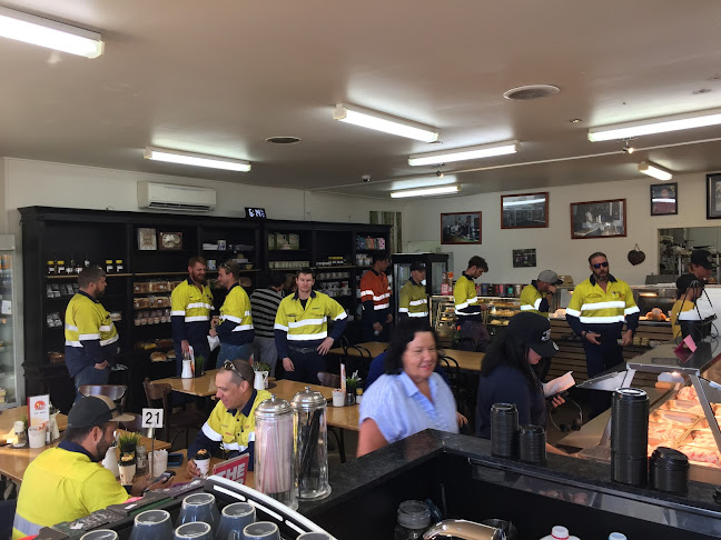 25 Dawson Hwy, Biloela QLD 4715