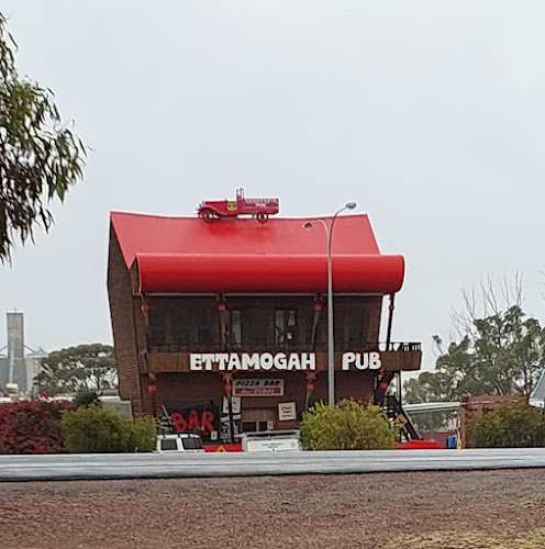 75 Main St, Cunderdin WA 6407