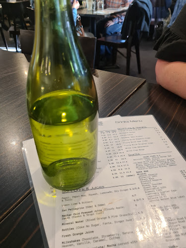 22 Wendouree Parade, Lake Wendouree VIC 3350