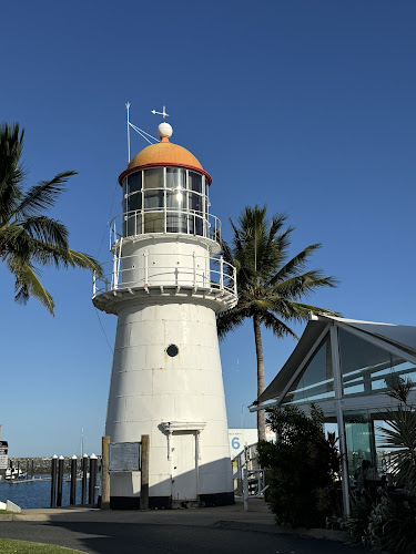 Lighthouse Seafood Mackay - Hospitality and gastronomy