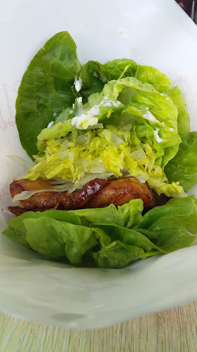 MOS BURGER - Hospitality and gastronomy