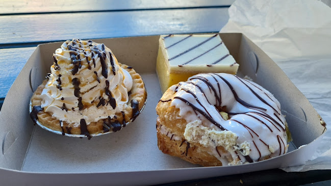 Opinii despre The Oven Door Bakery and Café în Two Rocks - Hospitality and gastronomy