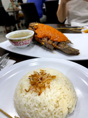 Comentarii opinii despre Pondok Daun Restaurant