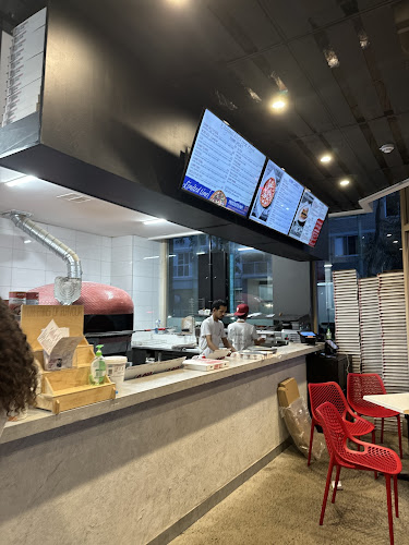 Johnny Gio's Pizza Waterloo - Hospitality and gastronomy