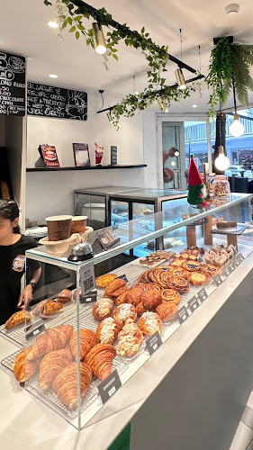 Hills Cafe & Bakery - Darlinghurst