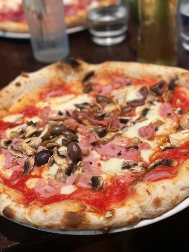 Opinii despre 400 Gradi - Brunswick în Brunswick East - Hospitality and gastronomy