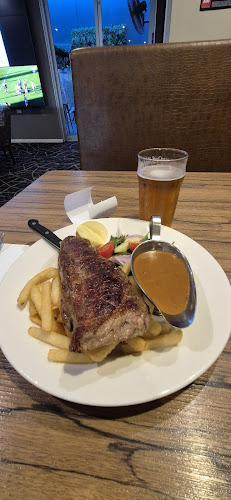 Cobram Hotel - Melbourne