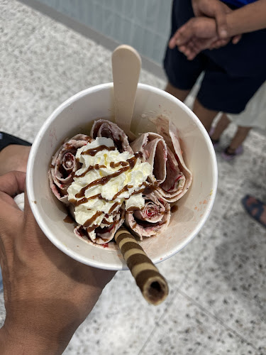 Comentarii opinii despre Rollys Tarneit