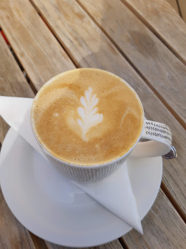 Vintage Hall Cafe - Hospitality and gastronomy