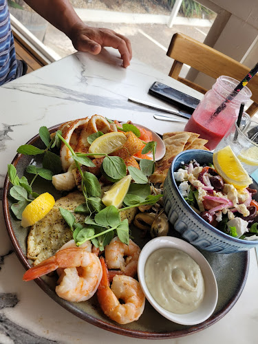 Breeze Cafe & Bar - Hospitality and gastronomy