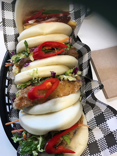 Comentarii opinii despre BAO Burgers & Grillz @ Capri