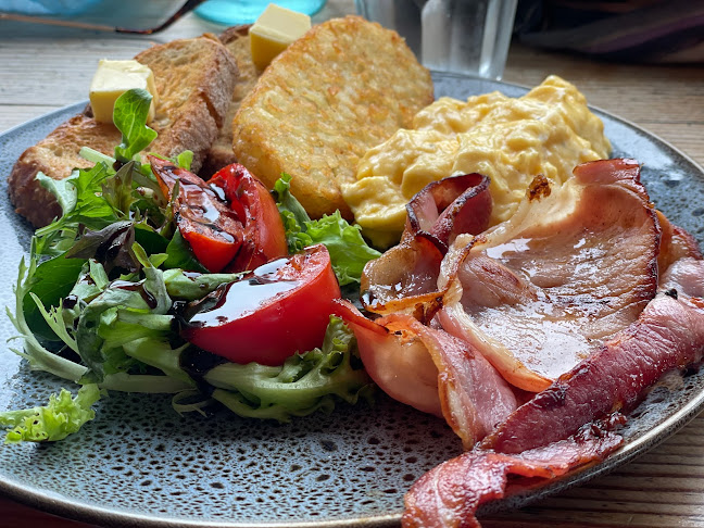 Two Birds Gallery Cafe - Toowoon Bay