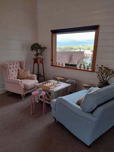 Comentarii opinii despre Marleys @ Sticks and Stones Shells and Bones