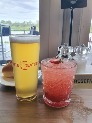 Comentarii opinii despre Renmark Club