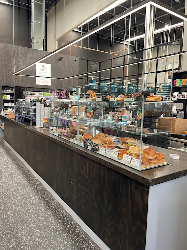 Roasting Warehouse | Airport West - Hospitality and gastronomy