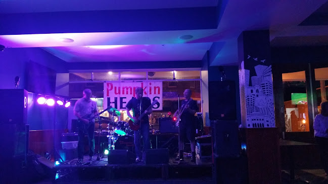 Queen's Head Hotel - North Hobart