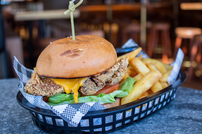 The Lucky Squire - Broadbeach