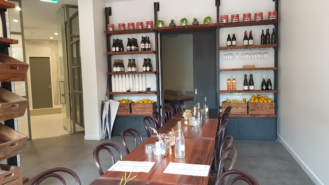 Comentarii opinii despre Shuk Elizabeth Bay