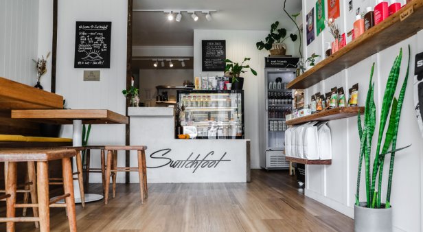 Switchfoot Coolangatta - Hospitality and gastronomy