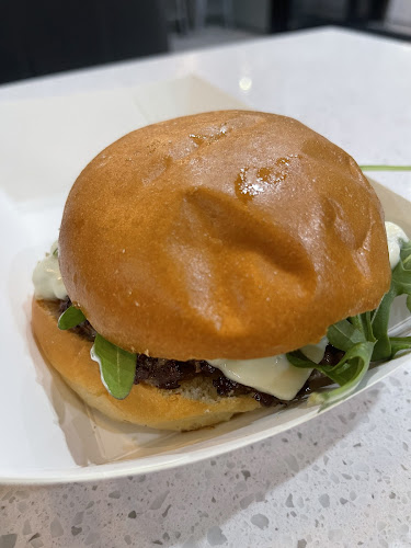 Classic Burger Yagoona - Hospitality and gastronomy