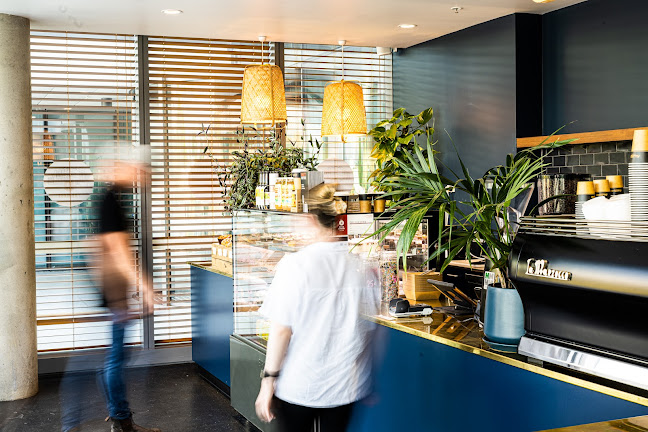 Opinii despre The Base în Orange - Hospitality and gastronomy