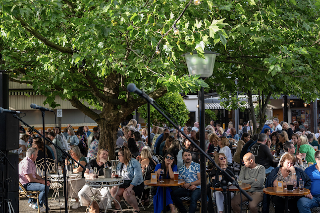 Notting Hill Hotel (The Nott) - Hospitality and gastronomy