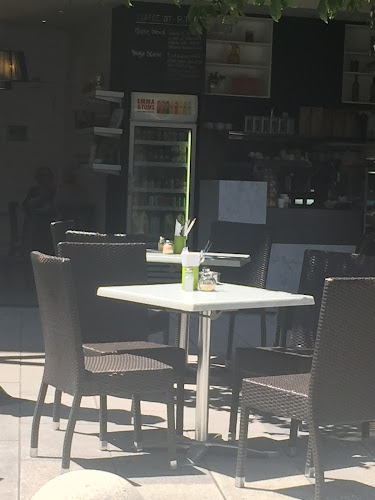 Beside The Point Cafe Geelong - Geelong