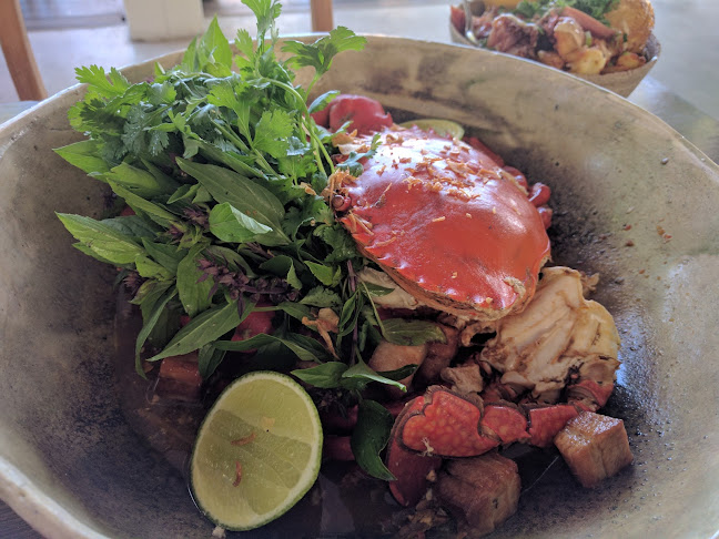 1 Veivers Rd, Palm Cove QLD 4879