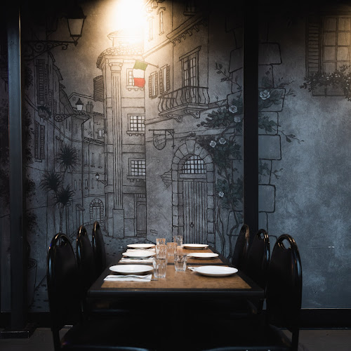 3/3018 Surfers Paradise Blvd, Surfers Paradise QLD 4217