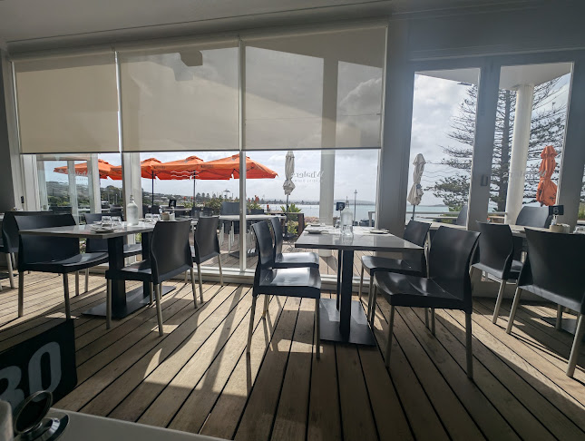 Whalers Seaside Dining - Victor Harbor