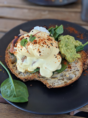 2/81 Meadow St, Tarrawanna NSW 2518