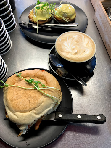 7/151 Tongarra Rd, Albion Park NSW 2527