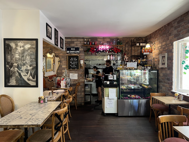 13 Tedder Ave, Main Beach QLD 4217