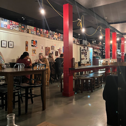 Comentarii opinii despre Brew Cafe & Wine Bar