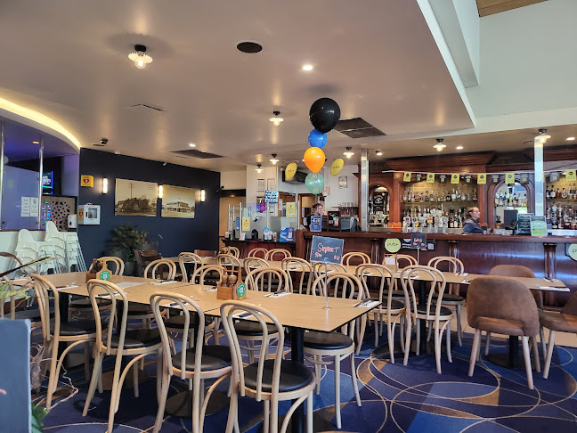 Comentarii opinii despre Austral Hotel