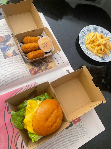 Comentarii opinii despre Sideshow Burgers Richmond