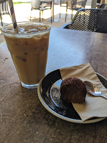 Mabu Mayi Cafe - Hospitality and gastronomy