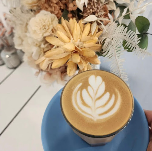 104 Lawrence Hargrave Dr, Austinmer NSW 2515