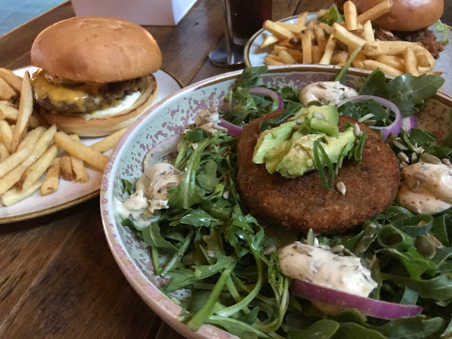 Burger Urge (Palmerston) - Hospitality and gastronomy