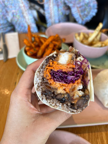 144 Chapel St, Windsor VIC 3181