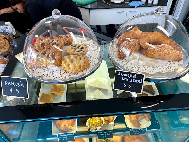 51 Lady Musgrave Dr, Mountain Creek QLD 4557