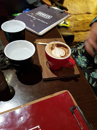 Shop 8 & 9, 150 Macquarie Rd, Springwood NSW 2777