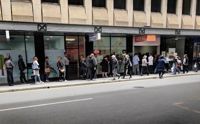 Miss Mai, Gawler Place