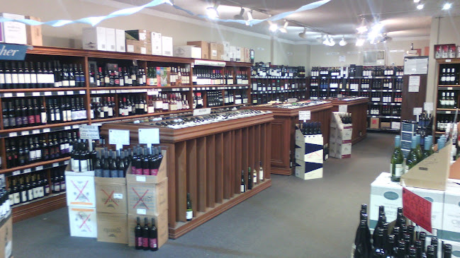 Opinii despre Rose Bay Drive-In Liquor Store în Rose Bay - Hospitality and gastronomy