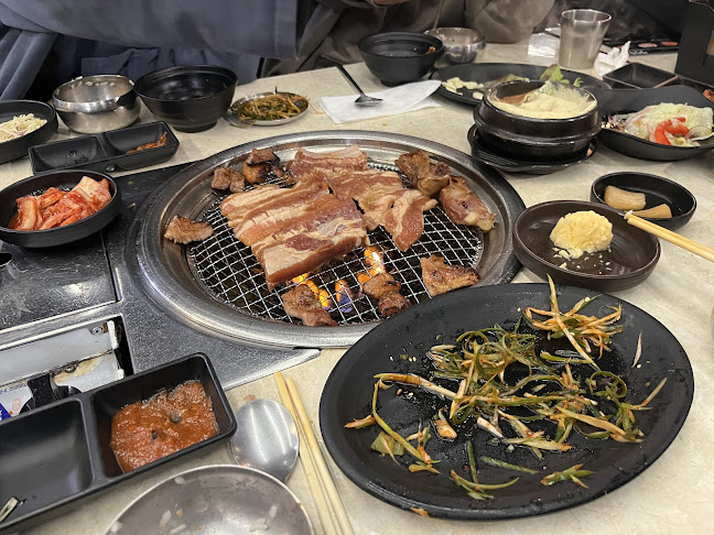 Yang San Park - Hospitality and gastronomy