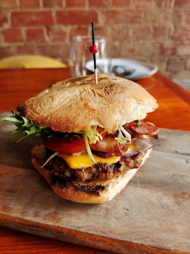 Comentarii opinii despre Kafana Kitchen and Bar