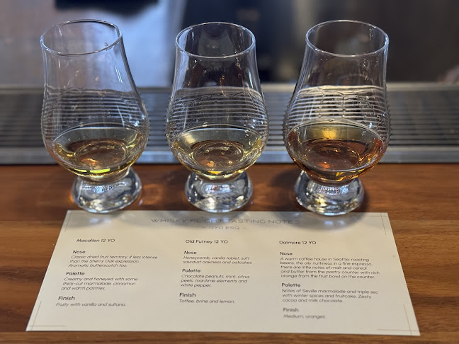 ESQ Bar + Dining - Hospitality and gastronomy