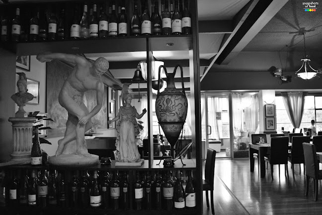 Comentarii opinii despre Hellenic Club